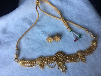 18k gold plated choker with earring.