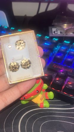 10K Gold Nugget earings