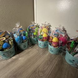 EASTER BASKETS 