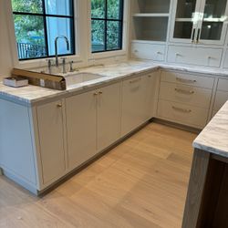 Kitchen Cabinets 