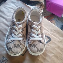 MICHEAL KORS LITTLE TODDLER SIZE 5 TENNIE SHOES 