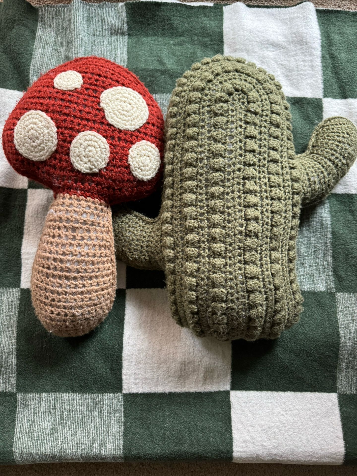 Crochet Decorative Pillows