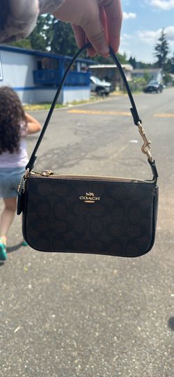 Coach Signature Small Shoulder Bag