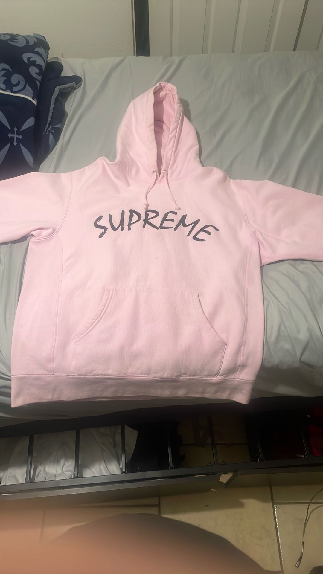 Supreme Hoodie