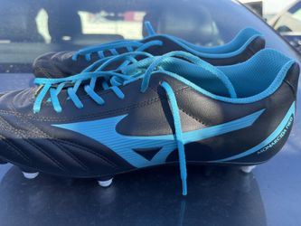 Brand New In Box MIZUNO MONARCIDA NEO SELECT MIX STUDS. Size 8.5