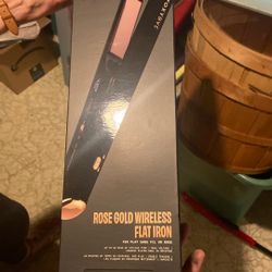 Flat ironing, wireless hair ironer