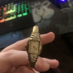 Vintage 1952 Bulova Ladies Watch – 10K Gold Filled – Diamond Accents