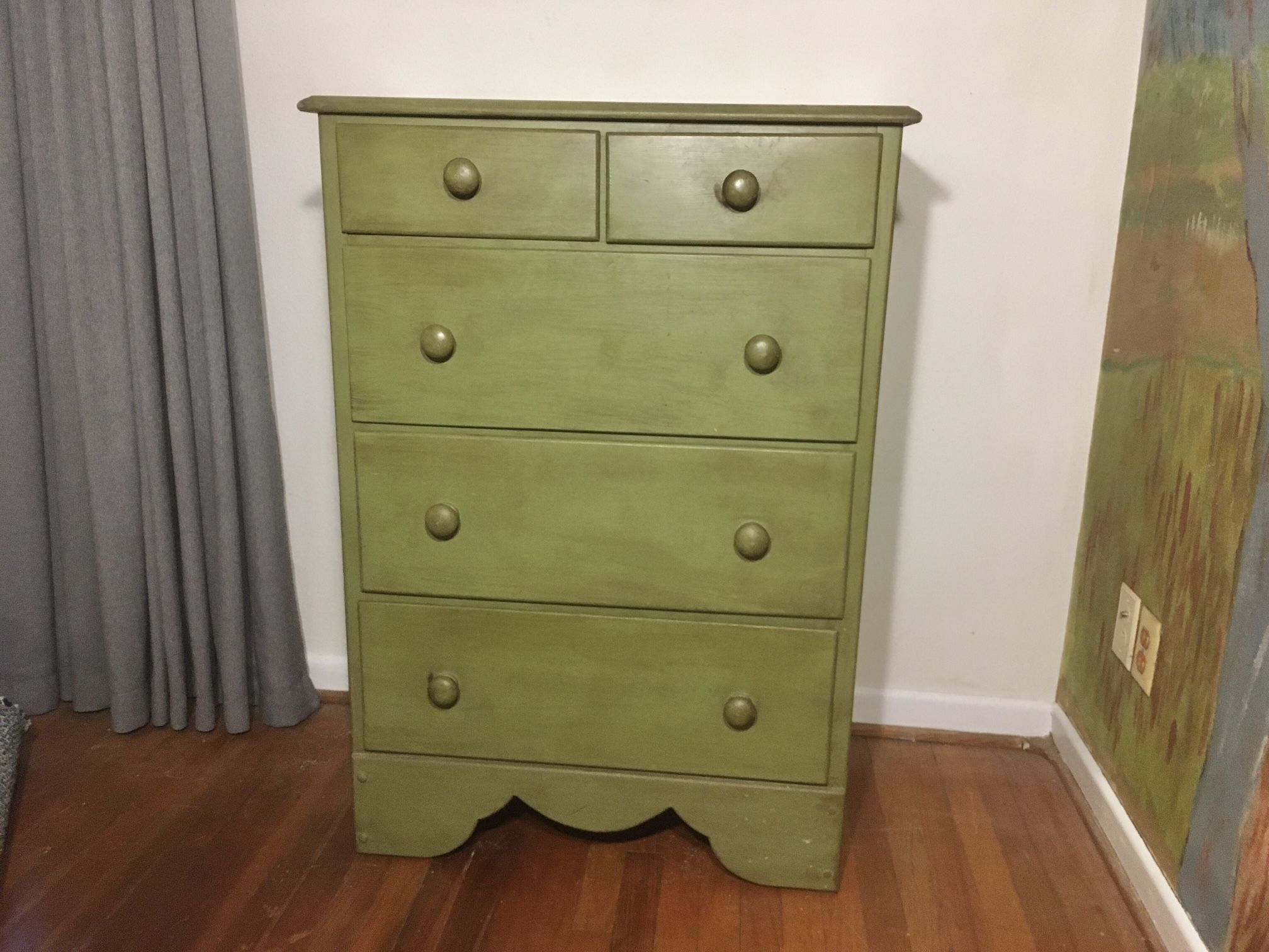 Super Cute Vintage 1940s/50s All Wood Painted Dresser