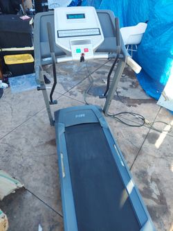 Healthrider Softstrider Crosswalk Folding Total Body Workout Treadmill 250 for Sale in Los Angeles CA OfferUp