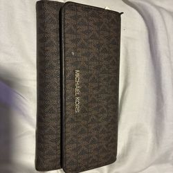 Purse N Wallet 
