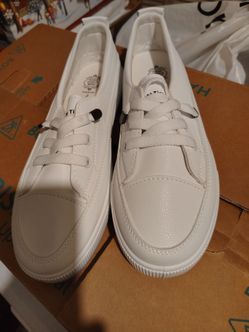 Slip shoes just like tennie shoes