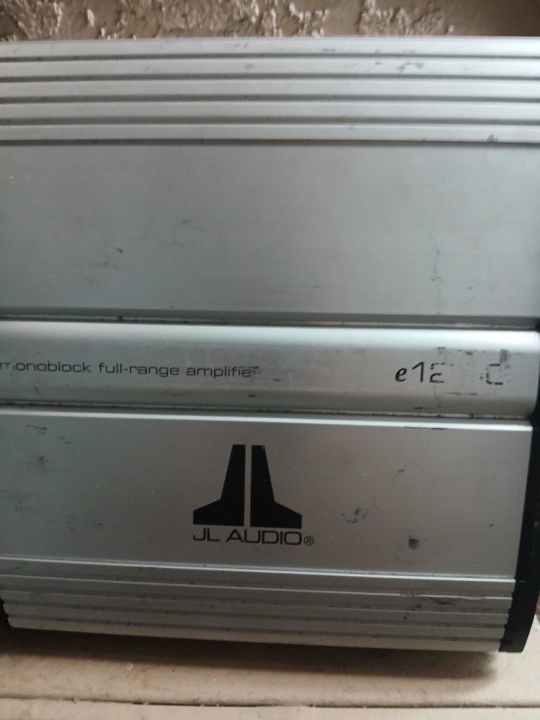 J B Auto 500 Watt Amp