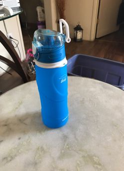 Accesorio ideal para el jimnacio para llevar el agua