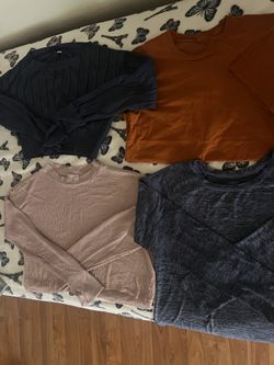 women’s tops