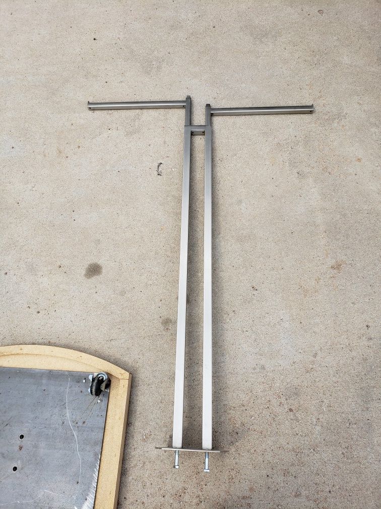 2 way rack very sturdy adjustable height