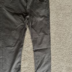 Men’s Bugatchi pants, size 40.