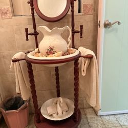 Vintage Victorian-Style Mahogany Finish Washstand with Ceramic Pitcher & Basin Set