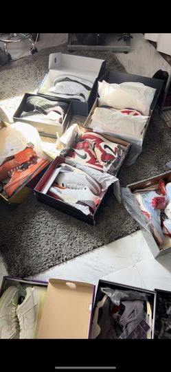 Jordan’s I Need Gone Size 9 And 9.5 