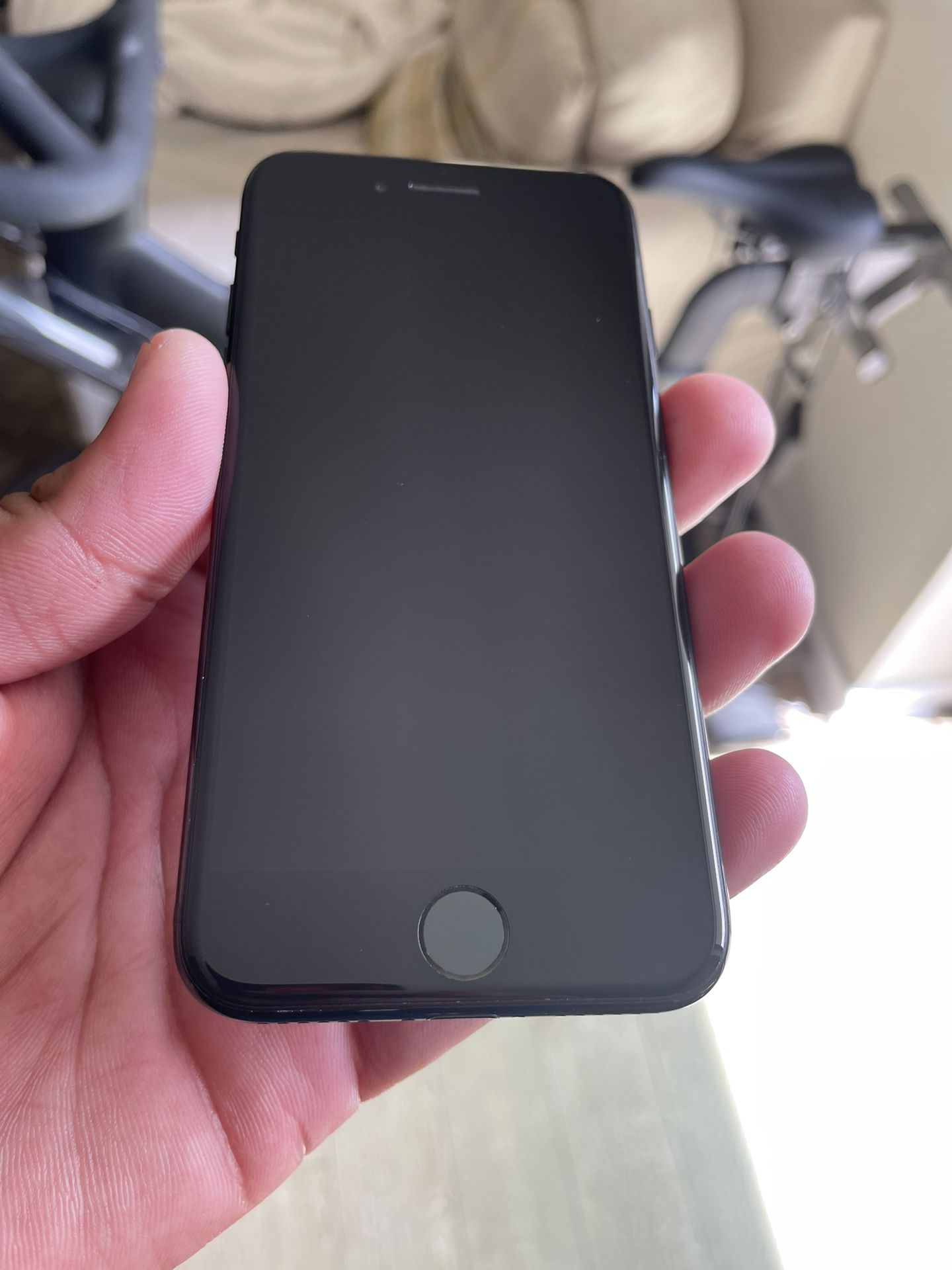 iPhone 7 256GB Factory Unlocked  - Battery Health 100%