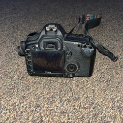 📸 Canon 5D Mark II + Sigma 35mm f/1.4 Art (Canon EF Mount)