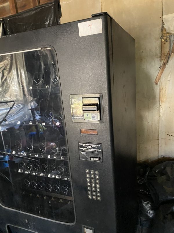 Vending machine for Sale in Cleveland, OH OfferUp