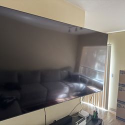 Samsung 70 Inch UHD TV