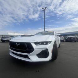 🚨 2025 Ford Mustang GT Premium – Only 5,500 Miles! 🚨