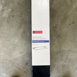 Greenwich 24 in. Double Towel Bar in SpotShield Brushed Nickel