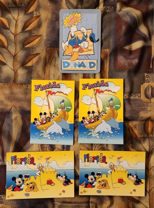 Lot of 4 Walt Disney World Florida Postcards & 1 Donald Puzzle Postcard Factory