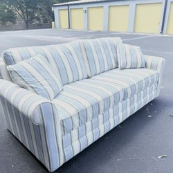 Stunning High End Robb & Stucky Coastal Queen Sleeper Sofa (Mattress Never Used)