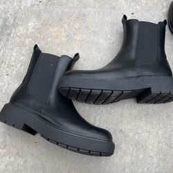 Women’s Boots