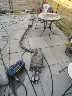 2010 Ford Taurus exhaust
