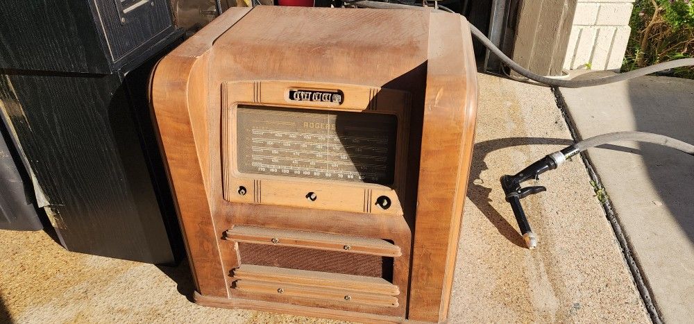 Antique Radio