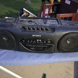 Sony CFS-B11 AM/FM Cassette Radio Boombox