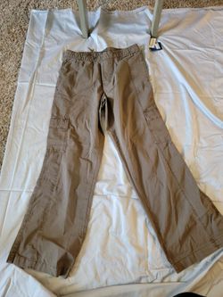 Arizona Jean Co Cargo Pants. Size Small