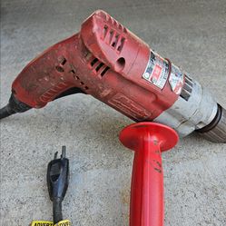 Milwaukee Magnum Hole Shooter