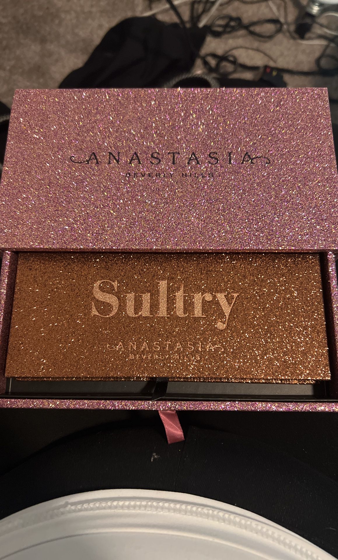 Brand New Sultry Pallets ANASTASIA BH