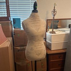 Decorative Mannequin 