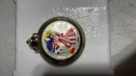 2001 collectibles liberty  pocket watch