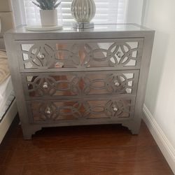 2 Mirrored Dresser 