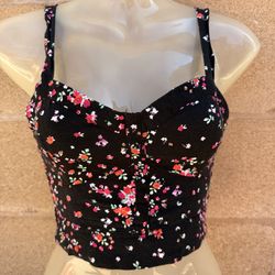 BETHANY MOTA Black Floral Crop Top XS EXTRA SMALL JUNIORS BUSTIER ADJUSTABLE   Floral patterned crop top  Sweetheart neckline  Anti-slip grip on insid
