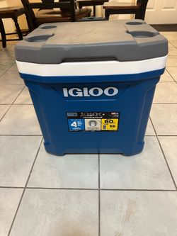 Igloo Latitude 60 Qt Roller Cooler with Wheels