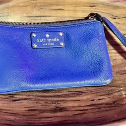 Kate spade New York Wristlet 
