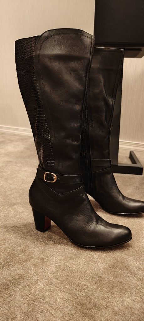 Black Leather Boots Size 7