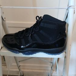 Jordan 11 RETRO Cap & Gown 9.5