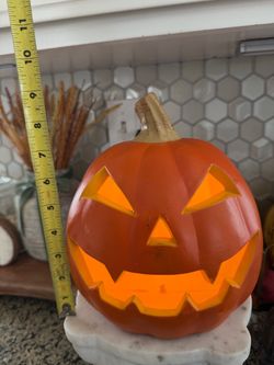 9" LIGHT UP JACK O' LANTERN LIGHT UP PUMPKIN HALLOWEEN DECOR