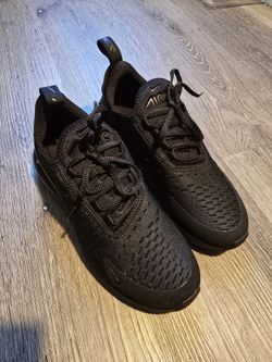 Nike Air Max 270 6.5 Women's