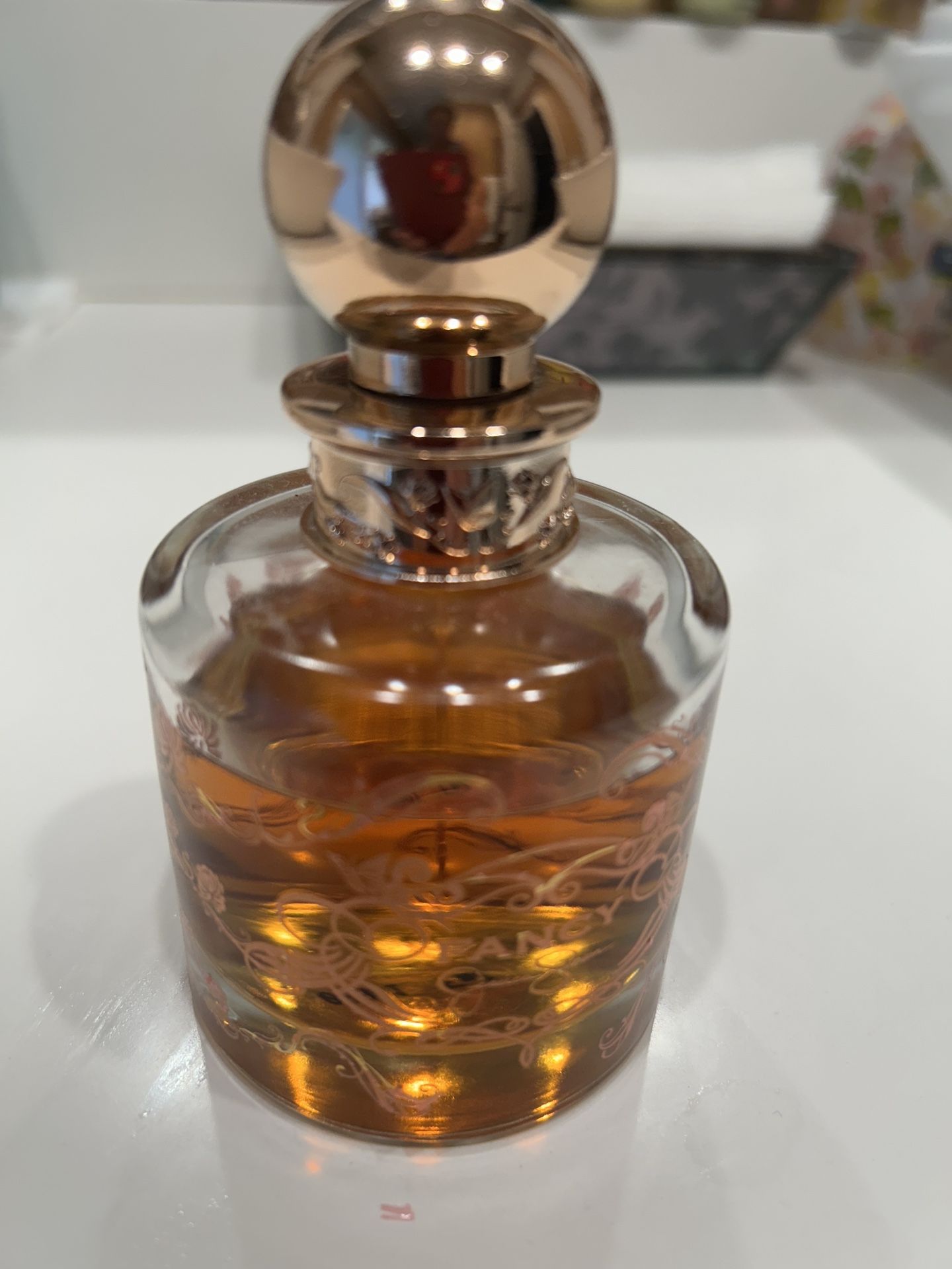 PERFUME