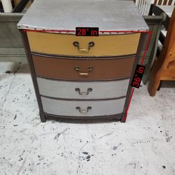 Nice Wooden Medium Chest Of Drawers 