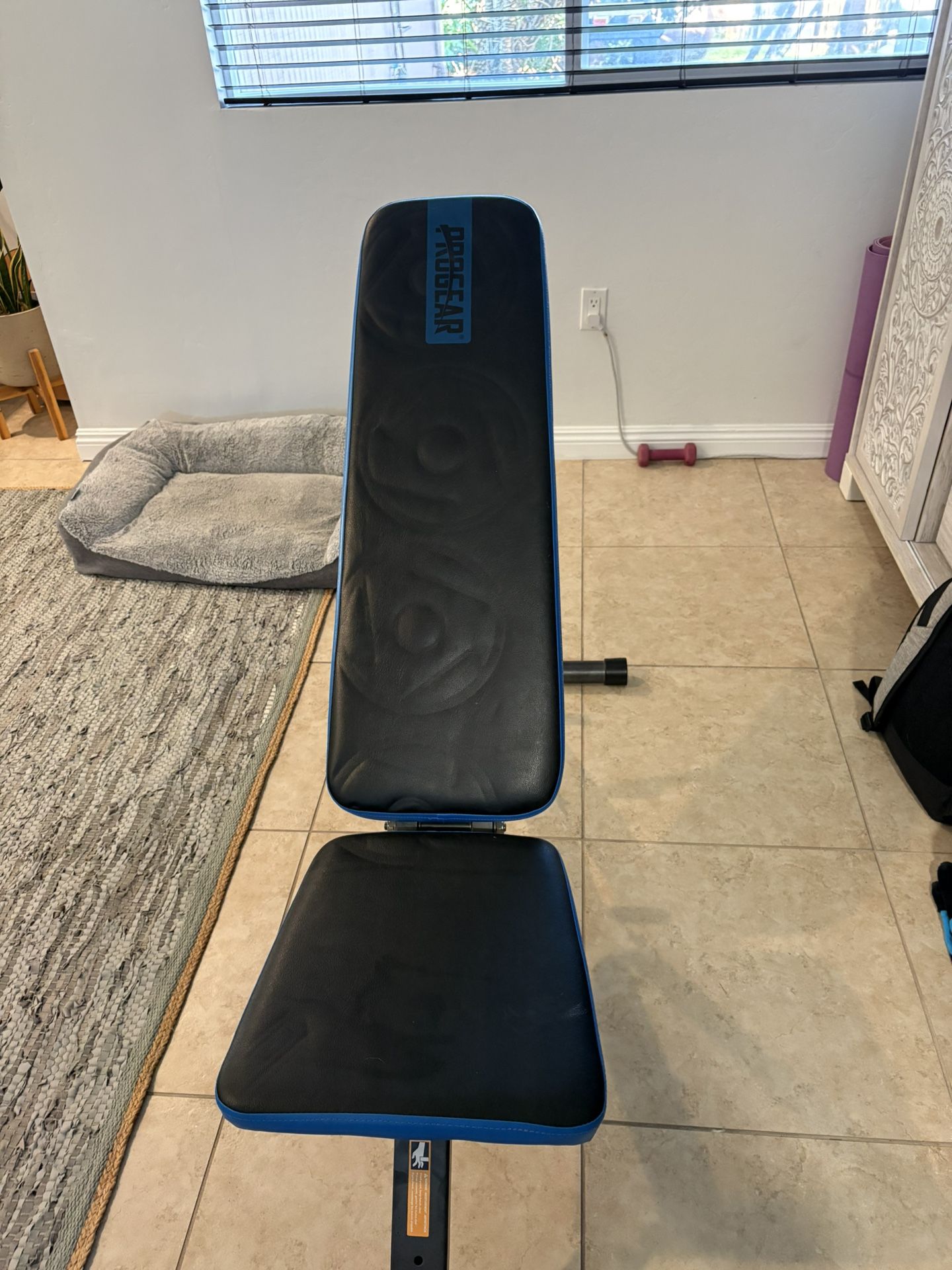Adjustable Weight Bench 